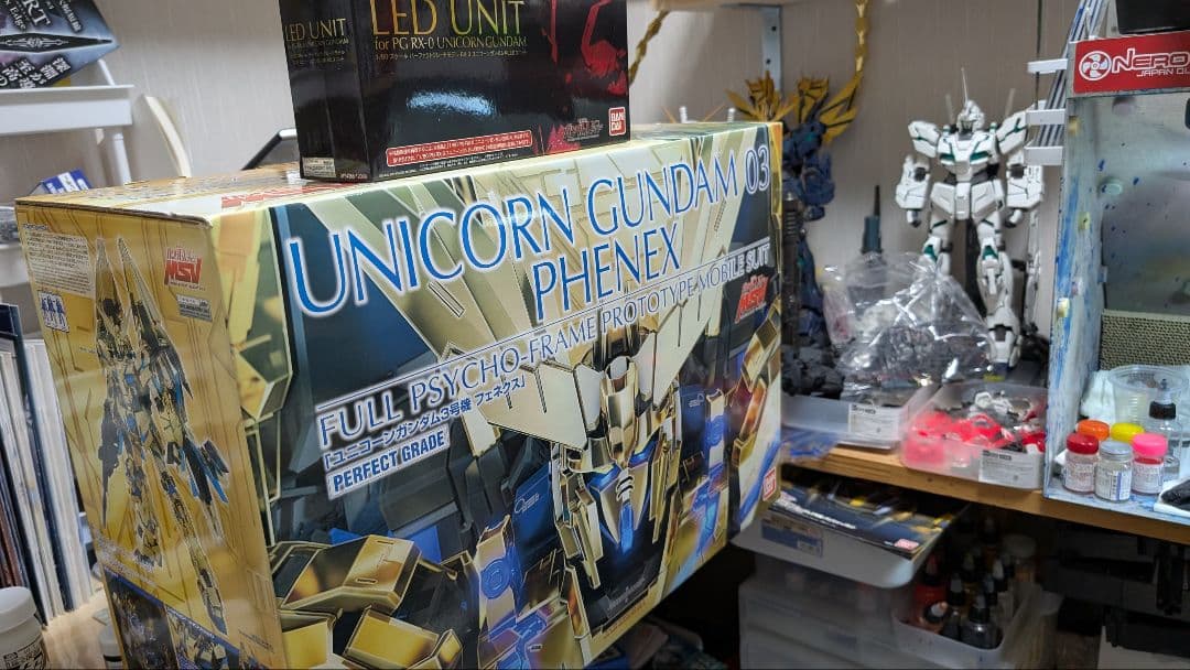 PG ユニコーンガンダム フェネクス　LED