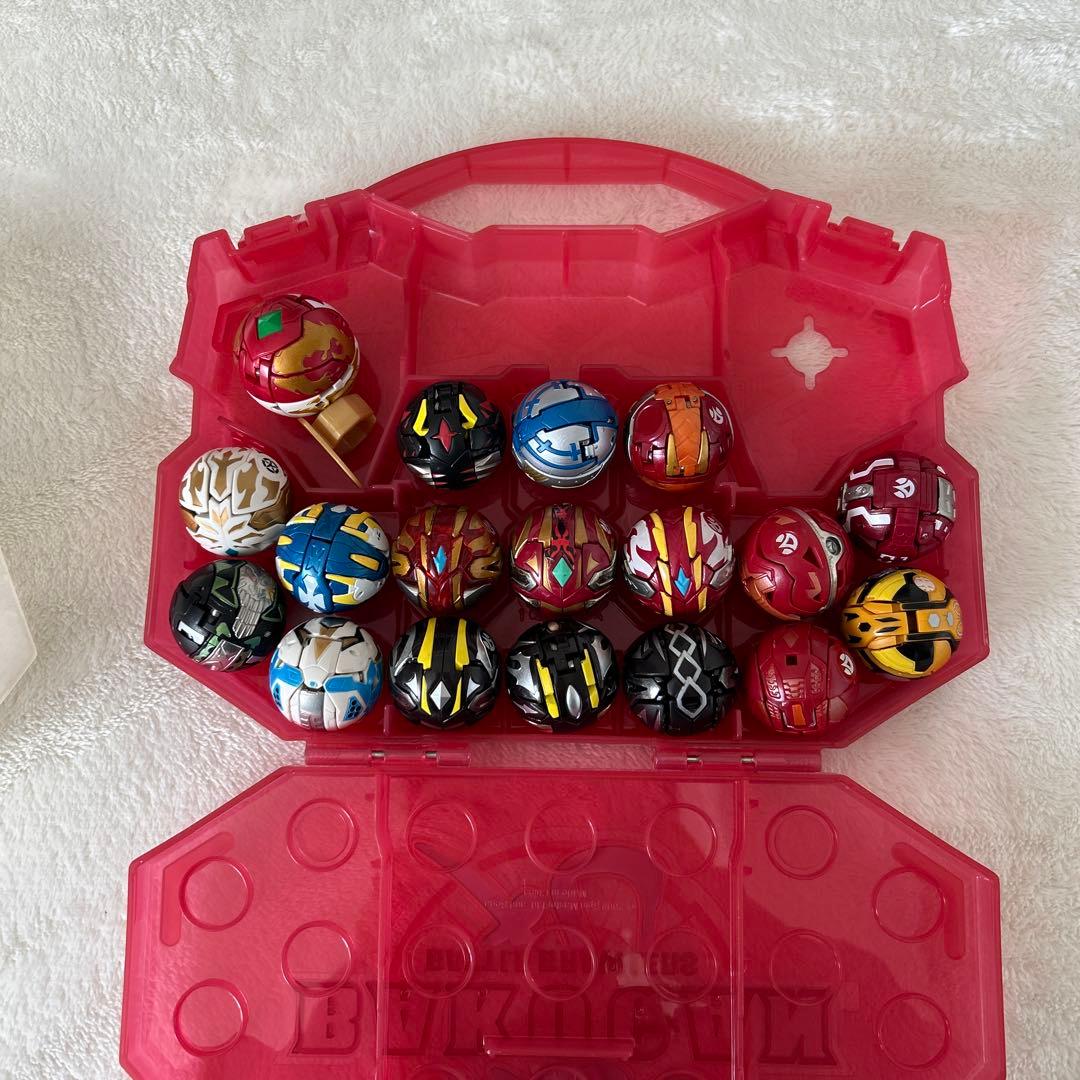 d*7様 爆丸BAKUGAN バトルカード36枚　クリアケース２つ