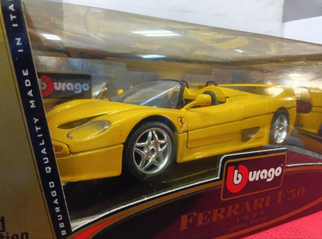 burago1/18 フェラーリF50 イエロー