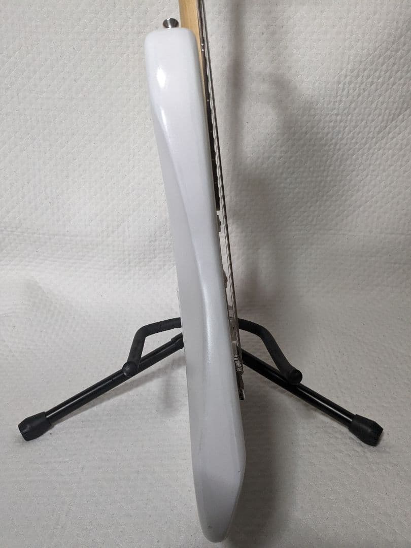 バスカーズ、エレキギター、ホワイト