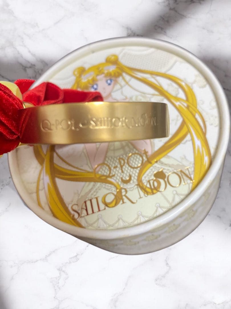 セーラームーン　カフェ　キューポット　￼慶應連合三田会　記念品