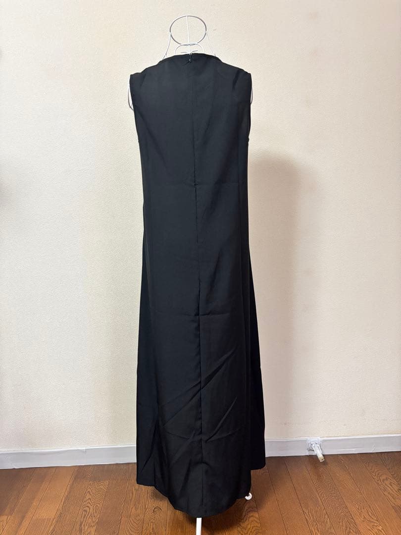 【新品】中東の上品ブラックドレス ゴールド装飾前開きアウタードレス