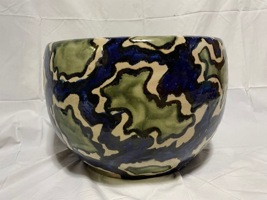 陶器製 火鉢 緑と青の模様　エコメルカリ便の承認お願い致します
