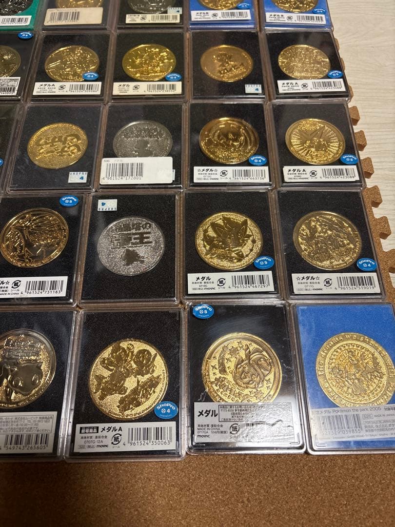 ポケモン　メダル　映画　劇場版　ミレニアムバッジ　ポケパーク