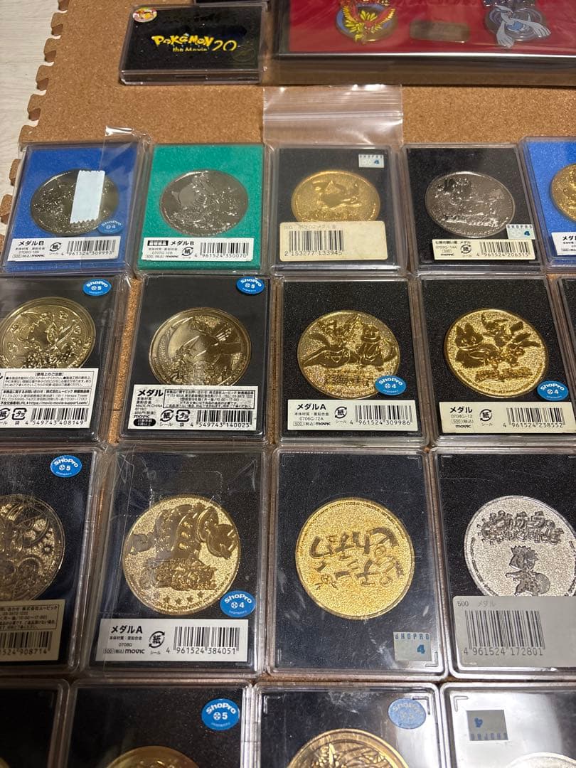 ポケモン　メダル　映画　劇場版　ミレニアムバッジ　ポケパーク