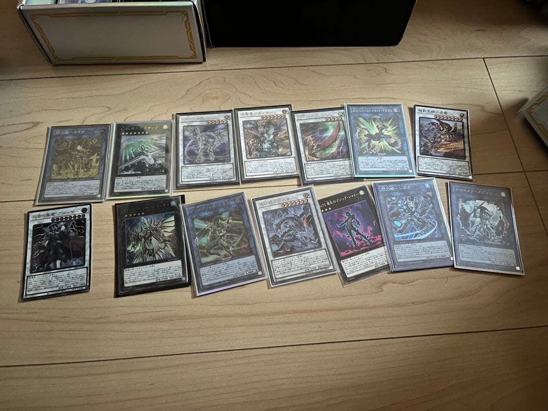 遊戯王　引退品まとめ売り　デッキ　スリーブ等