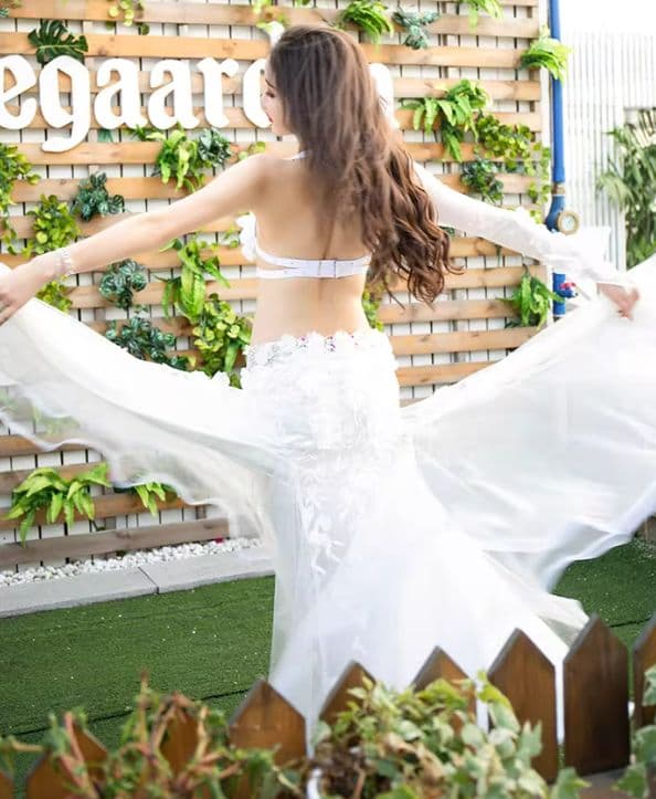 お得 美品 ベリーダンス衣装 ブラスカートセット M 白 モチーフ コスチューム