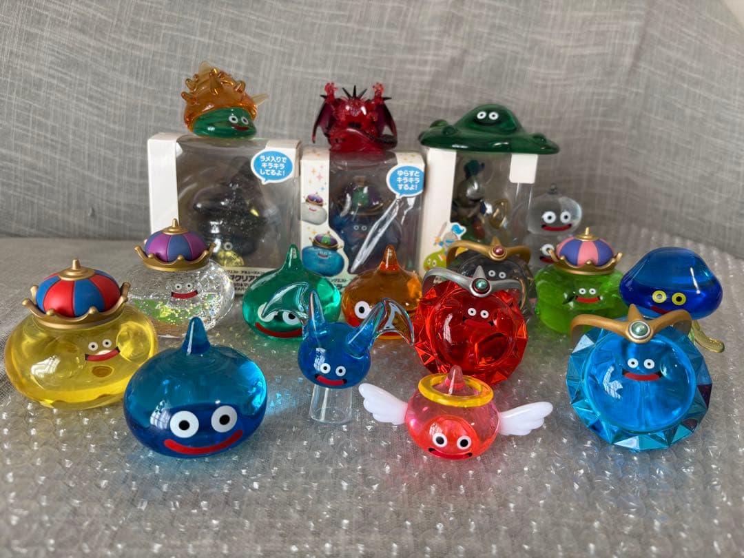 ドラゴンクエスト　スライム ビッグクリアフィギュア　18体セット　➕　おまけ付き