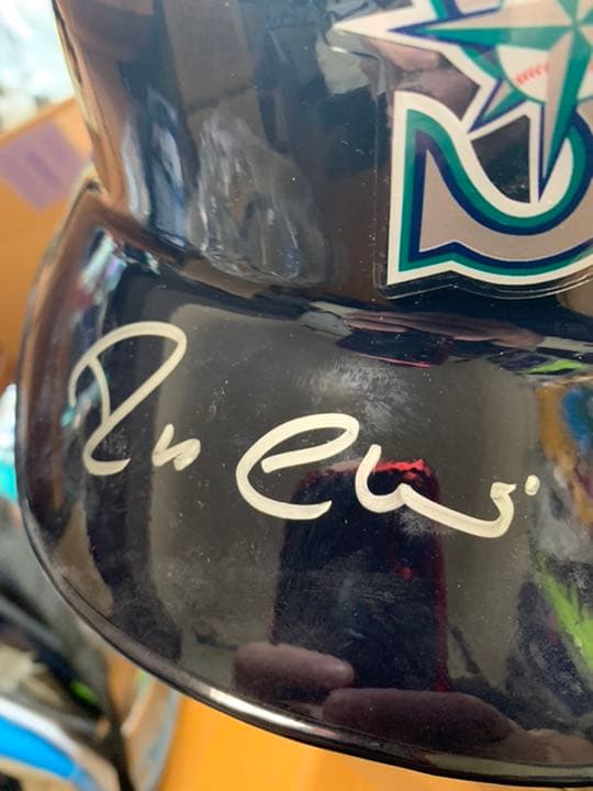 本人直筆サイン！【シアトル・マリナーズ】カノー選手ヘルメット証明書付き！