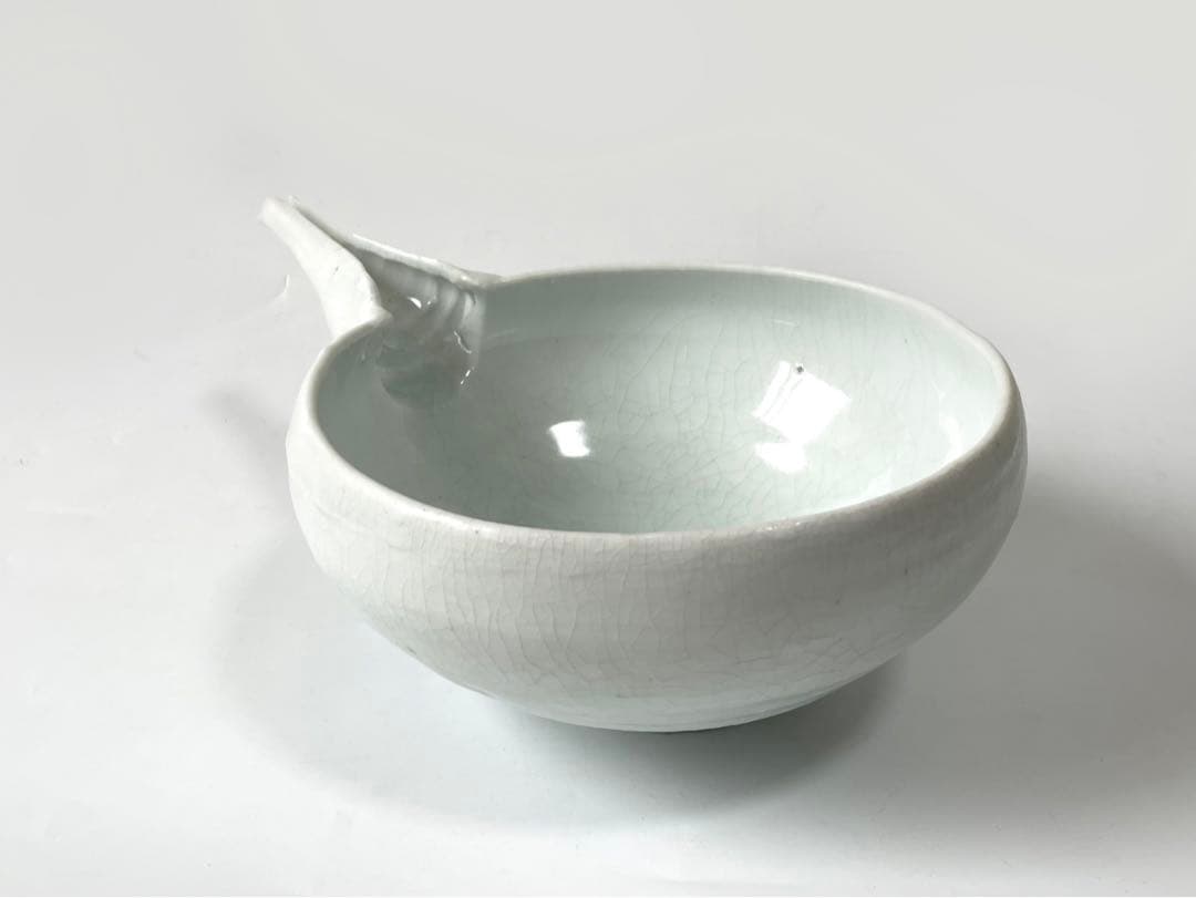作家物　陶芸家　加藤委　つぶさ　川小牧白磁片口　オブジェ　青白磁　川小牧手　共箱