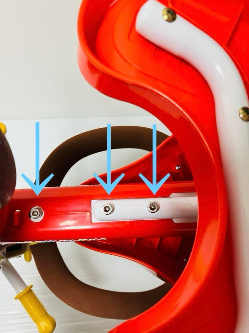 おでかけ三輪車 わくわくアンパンマンごう ピースII レッド