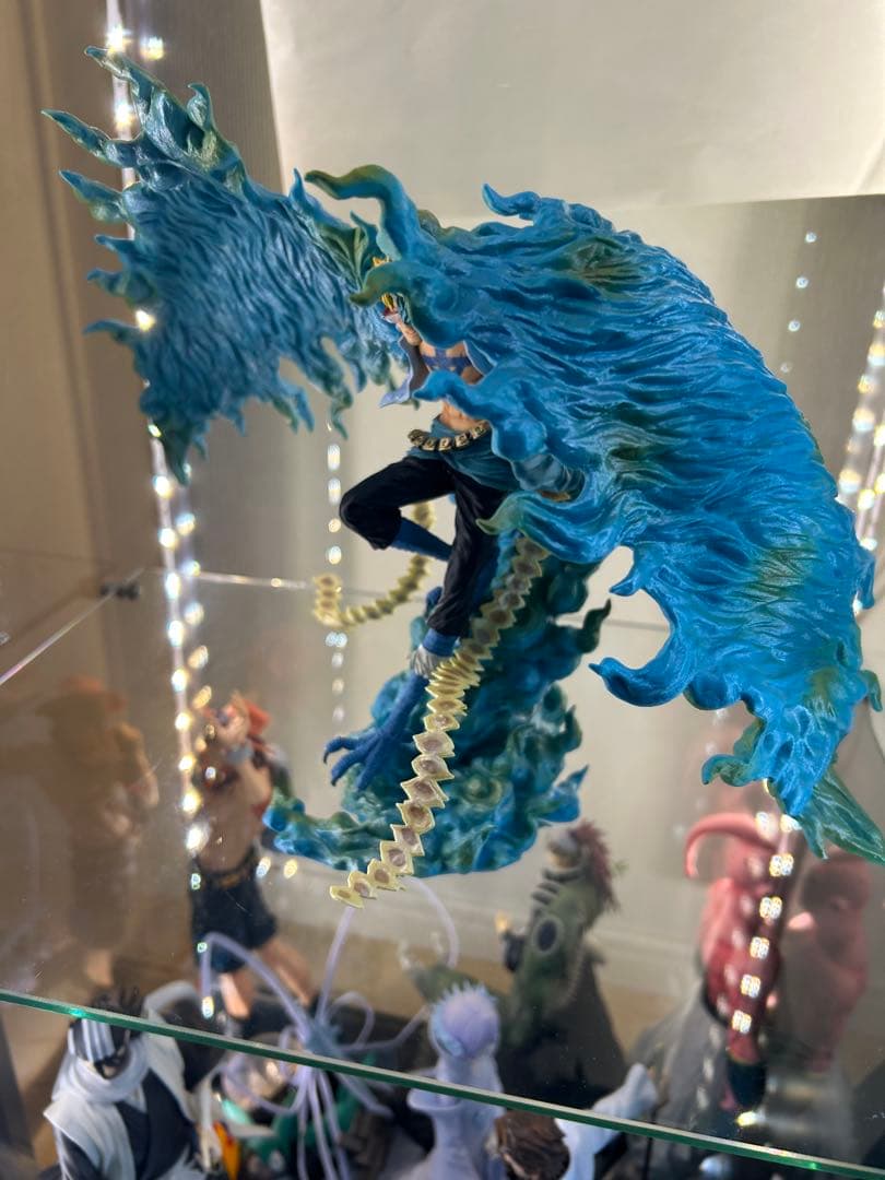 ワンピース　one piece マルコ　ラストワン　一番くじ　フィギュア