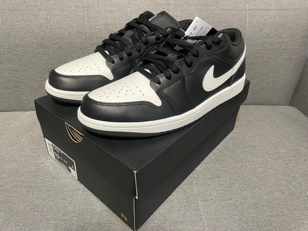 Nike Air Jordan 1 Low ブラック/ホワイト 男性 28 cm