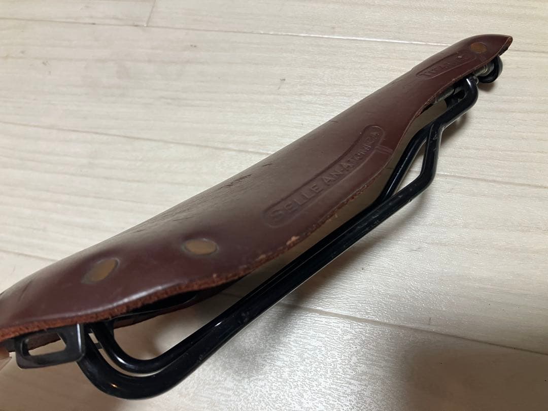 レザーサドル　セラアナトミカ　タイタニコ