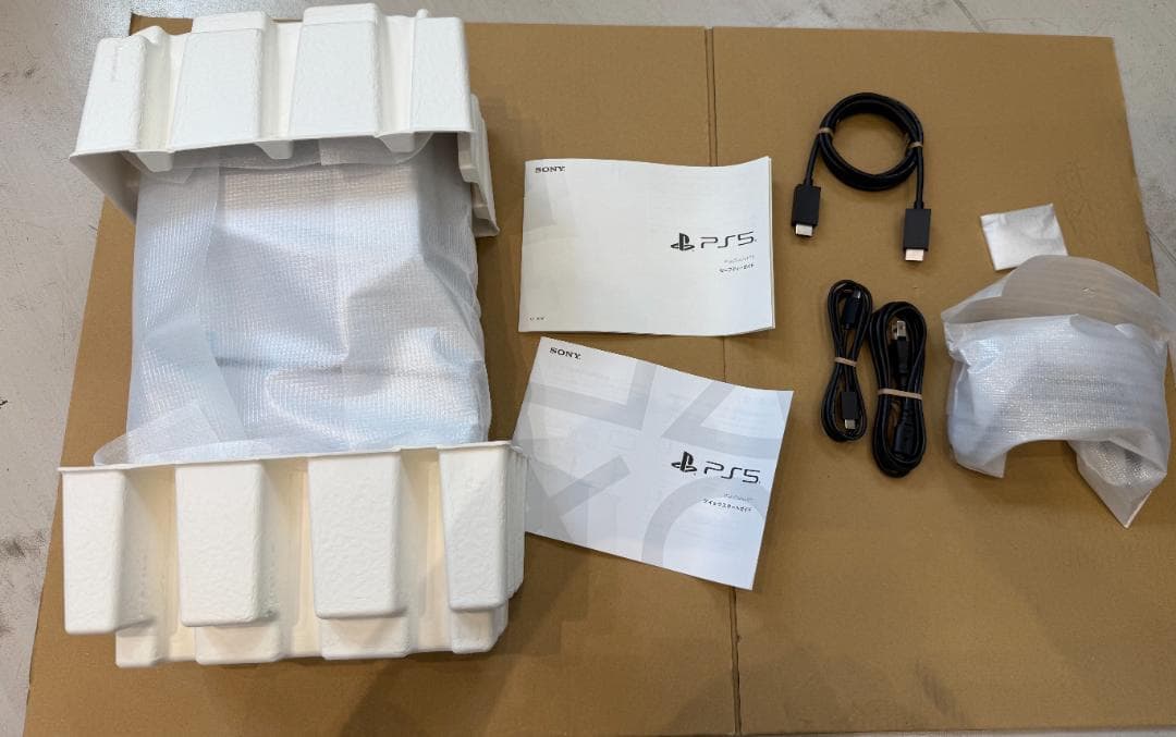 【新品未使用】PlayStation 5 CFI-2000A01 外箱破損有