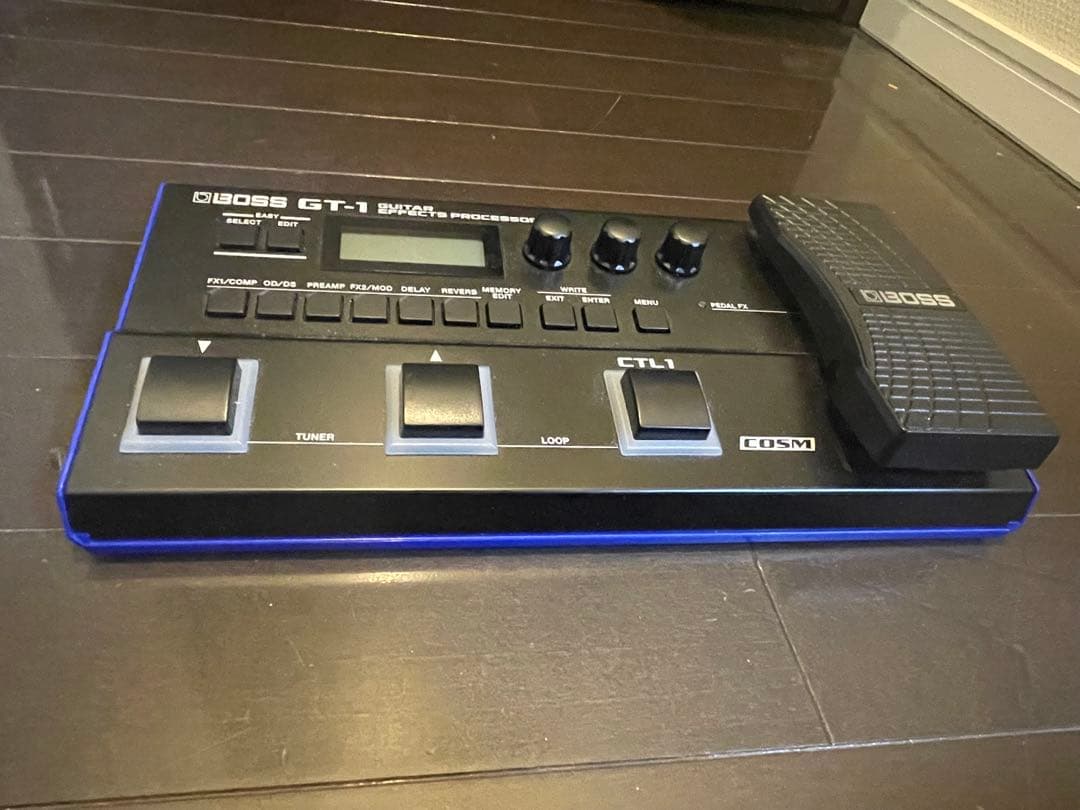 箱付き　 BOSS GT-1 デジタルギターエフェクター