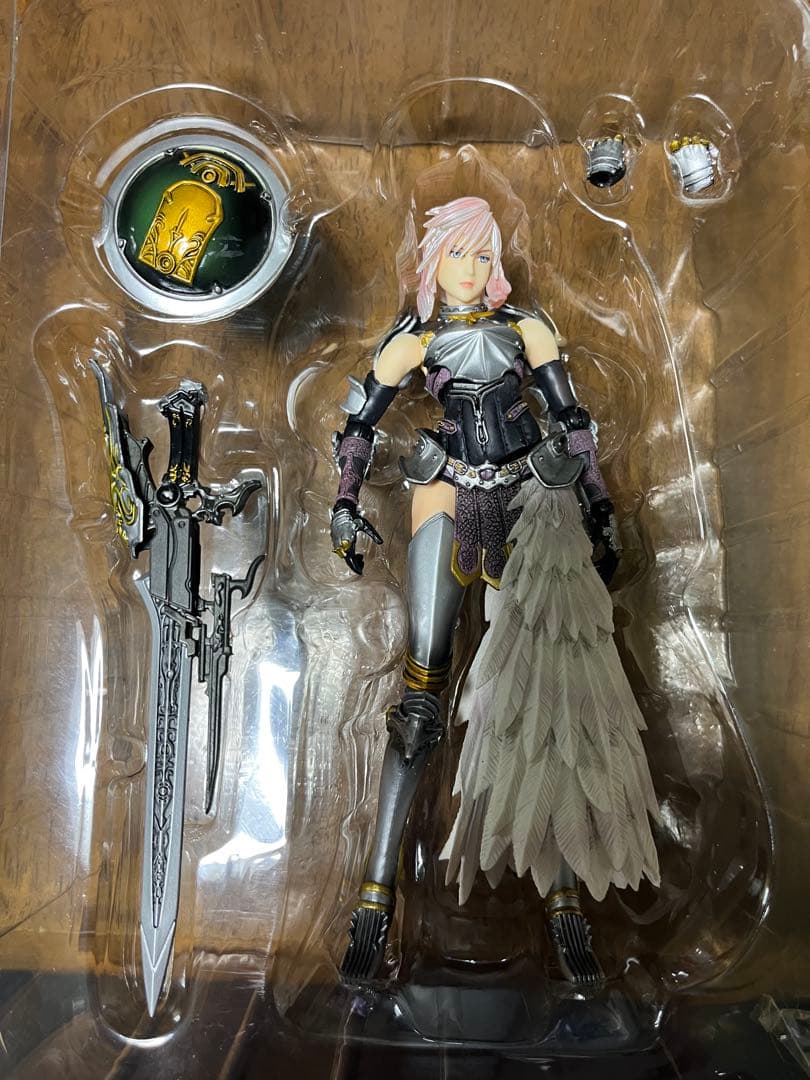 プレイアーツ改 ファイナルファンタジー13 ライトニング PLAY ARTS