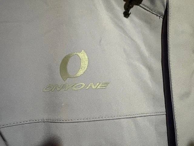 新品未使用 ONYONE スキーウェア 薄紫色