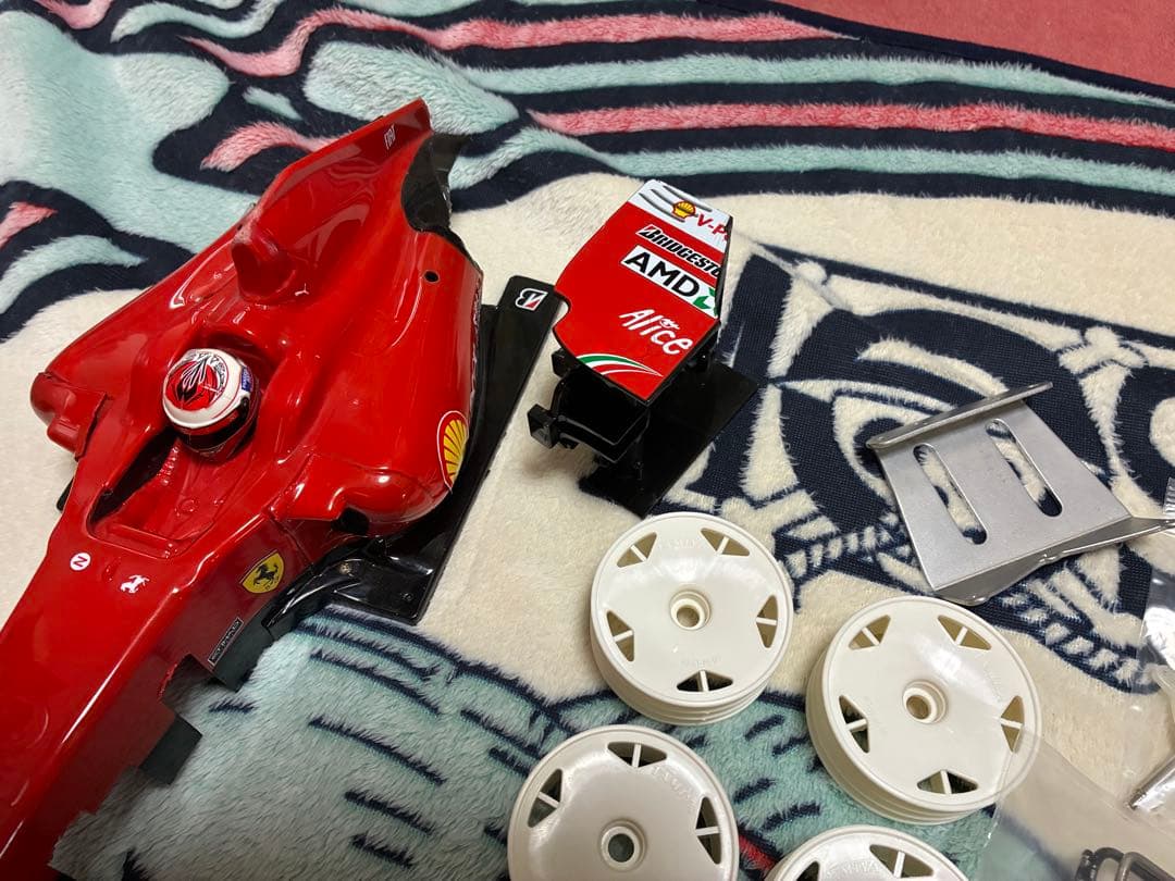 お買得 当方不要品まとめ売り シャーシ ボディ ホイール パーツ など