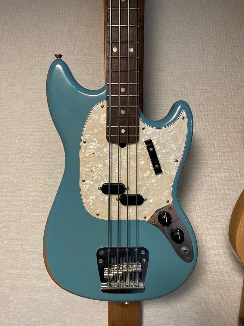 ベース Fender ROAD WORN JMJ MustangBass