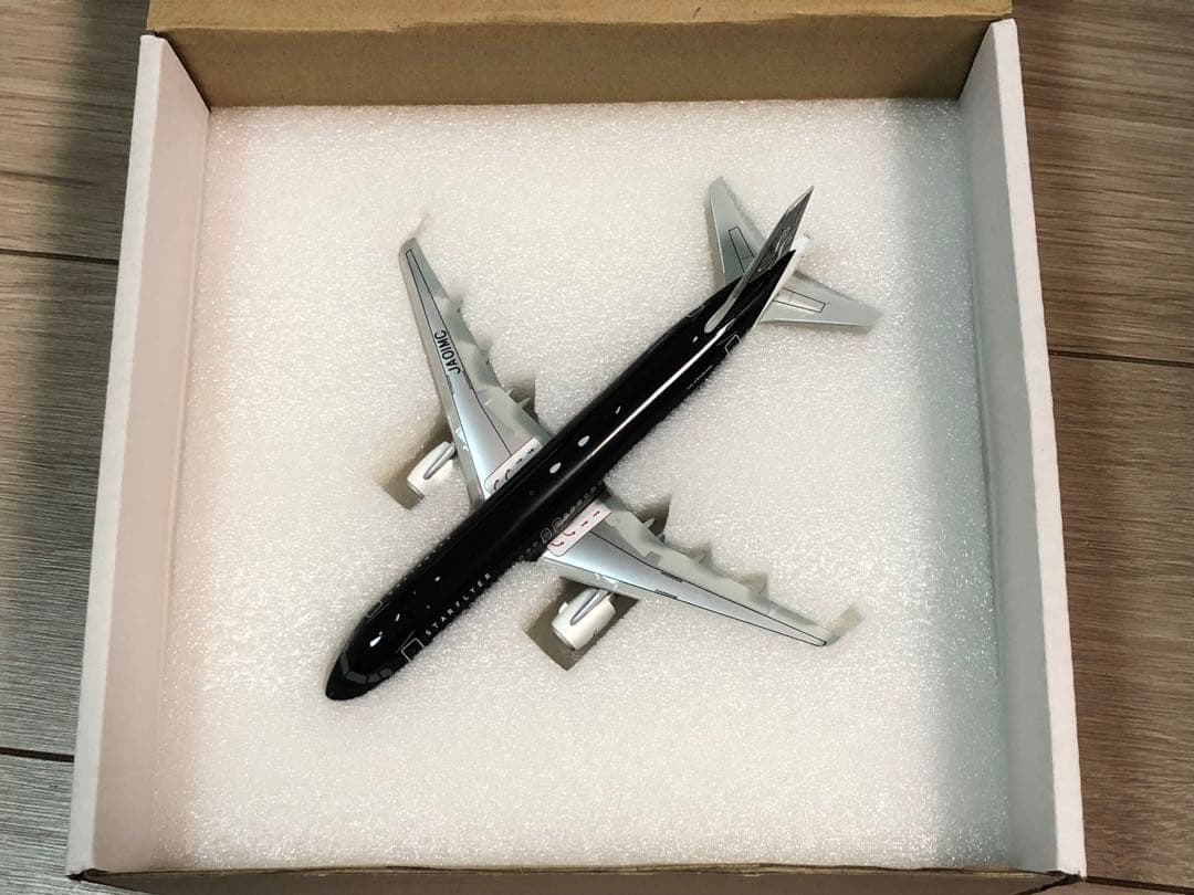 【週末セール】1/200スターフライヤー A320 JA01MC ダイキャスト