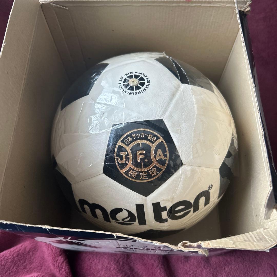 タンゴ　molten サッカーボール 公式 サイズ4 号　ワールドカップデザイン