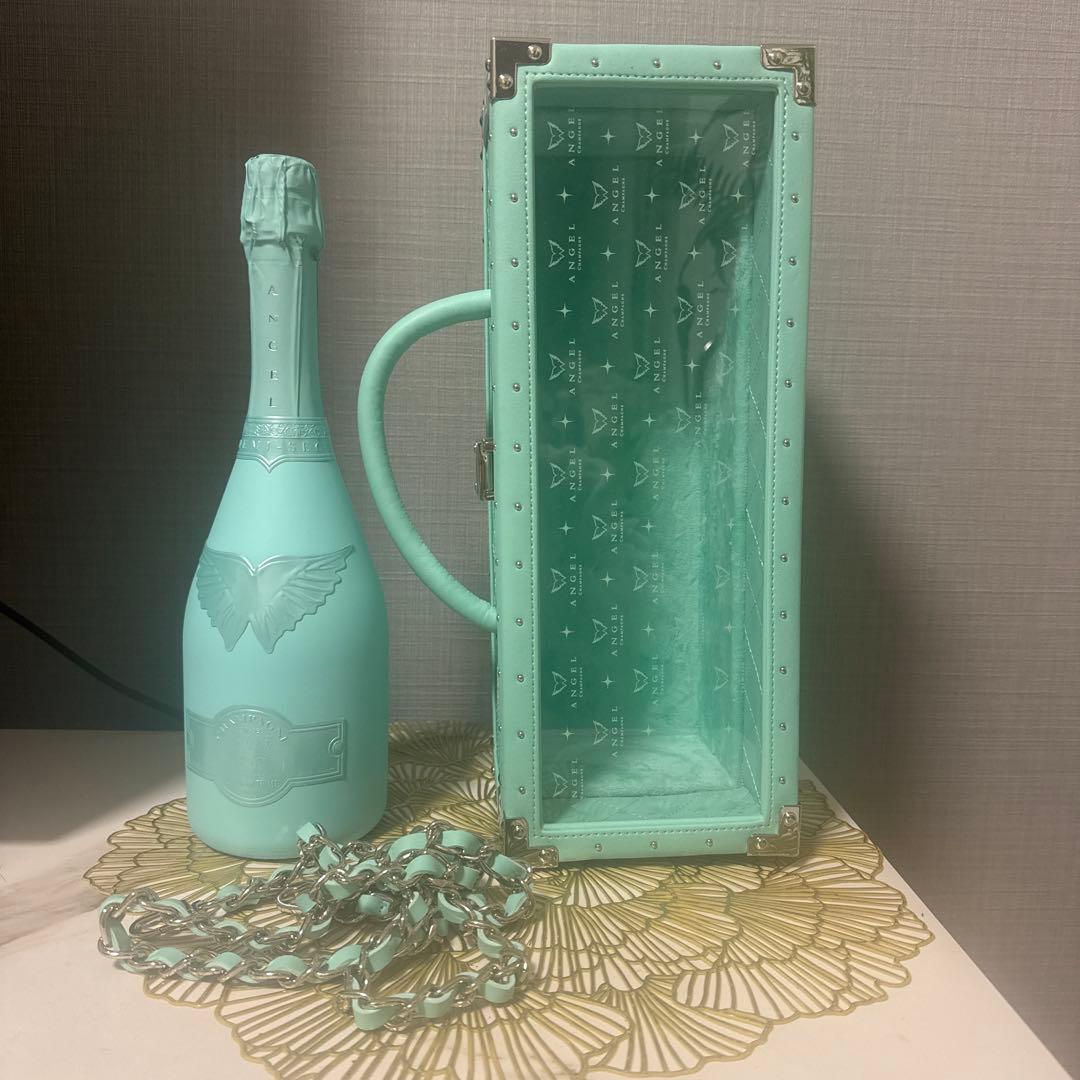 エンジェル　シャンパン　ドゥミセックエメラルドグリーンsummer限定未開封