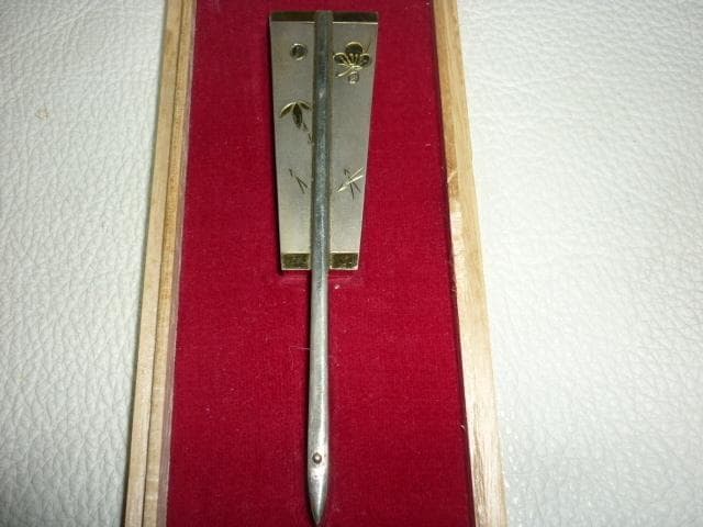 ◆未使用 大正時代◆山崎商店 ホシエス 純銀製 扇形 松竹梅彫金 楊枝入れ