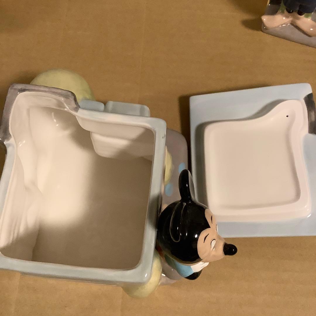 ディズニー　ミッキー・ミニー・グーフィー 陶器フィギュア　収納容器　小物入れ