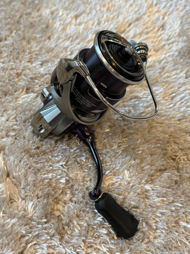 未使用品 25カルディア LT2500S ダイワ CALDIA スタンド付き