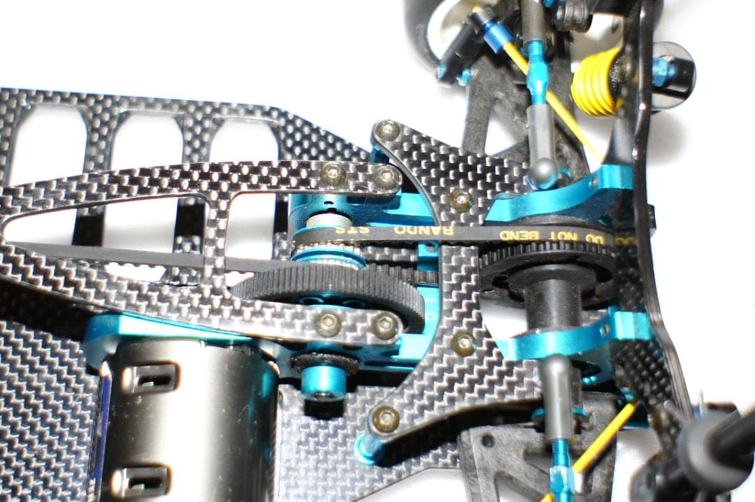 タミヤ　TRF415シャシー　メルセデスSLS AMGボディ付き