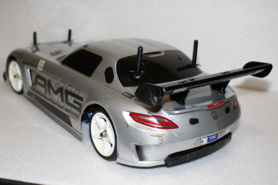 タミヤ　TRF415シャシー　メルセデスSLS AMGボディ付き