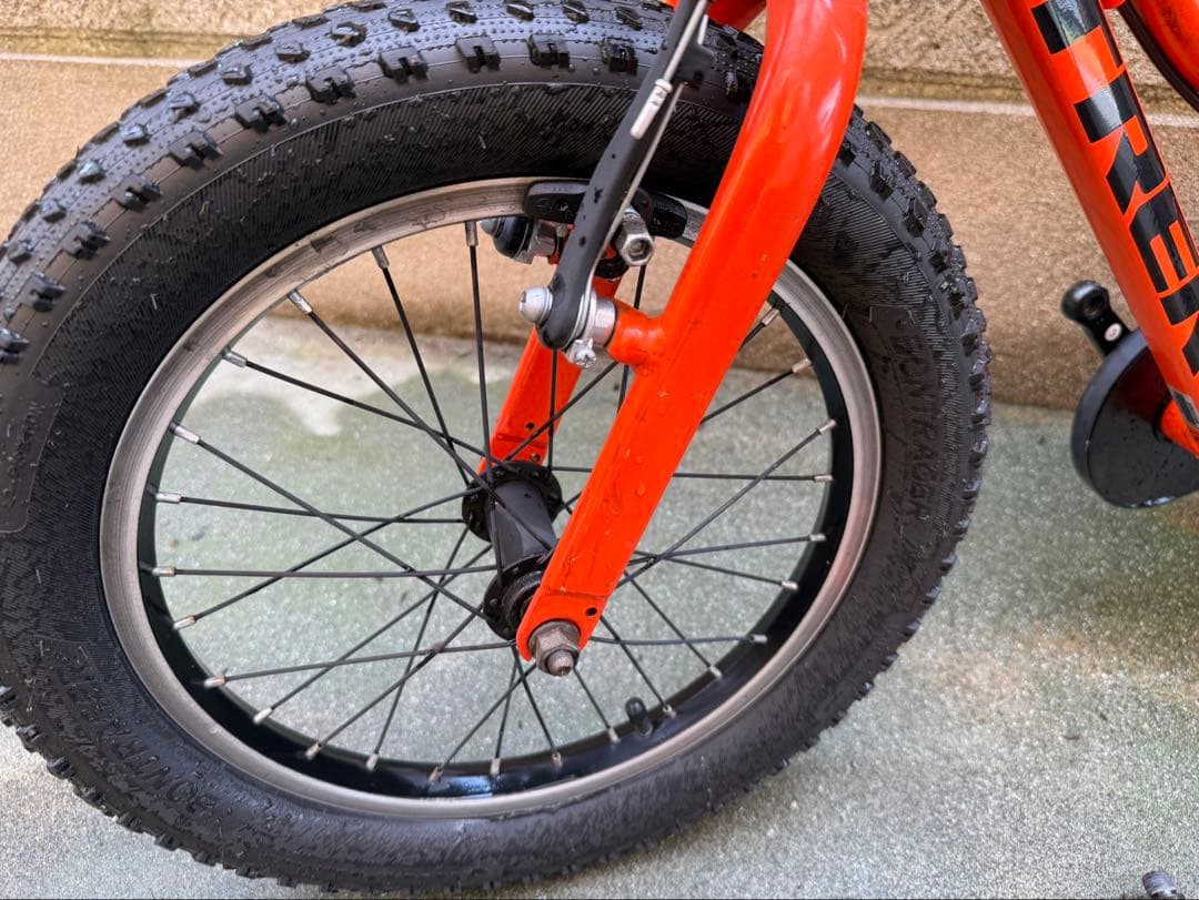 人気トレック16インチ子供車 キッズバイク　MTBトレック Precaliber