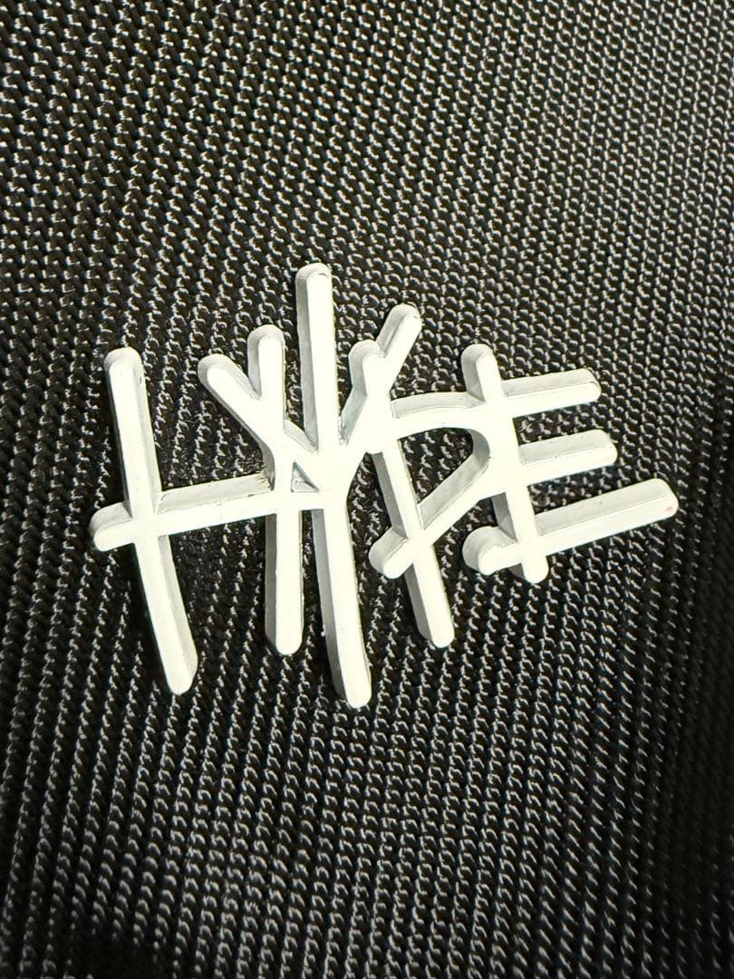 米津玄師 HYPE リュック　二面性バッジ付き