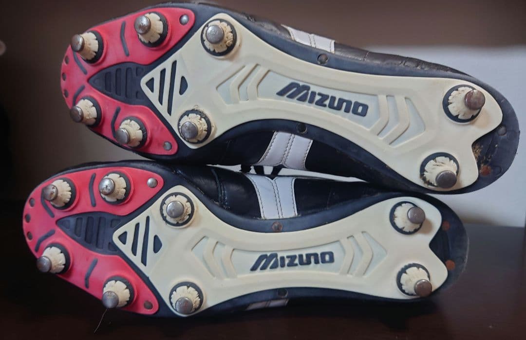 元日本代表　柳沢敦　実使用　サイン入　スパイク　モレリア