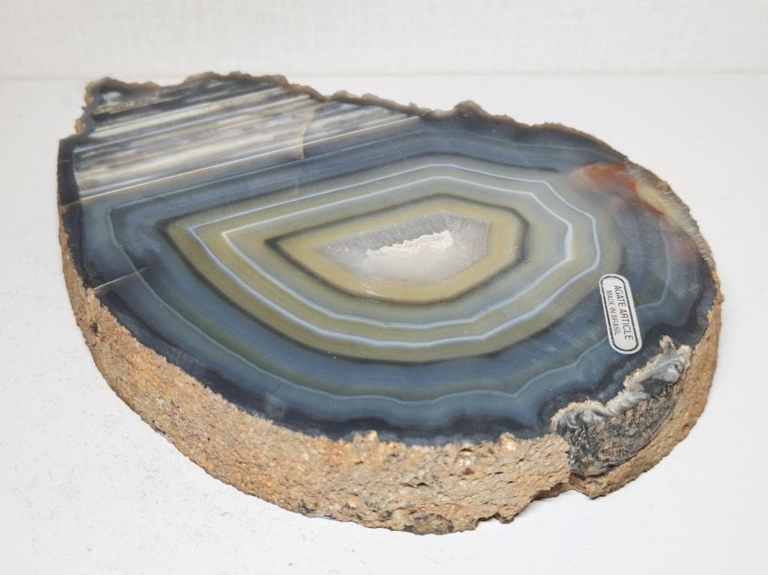 瑪瑙 1.7kg メノウ 原石 鑑賞石 自然石 誕生石 水石 鉱物 宝石 置石