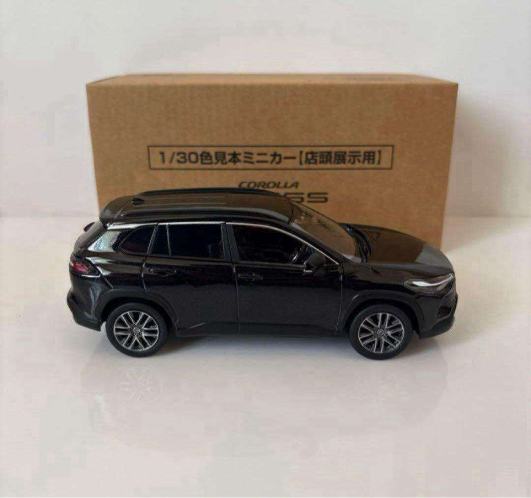 新型カローラクロス 後期型 ミニカー カラーサンプル ブラック 黒【非売品】