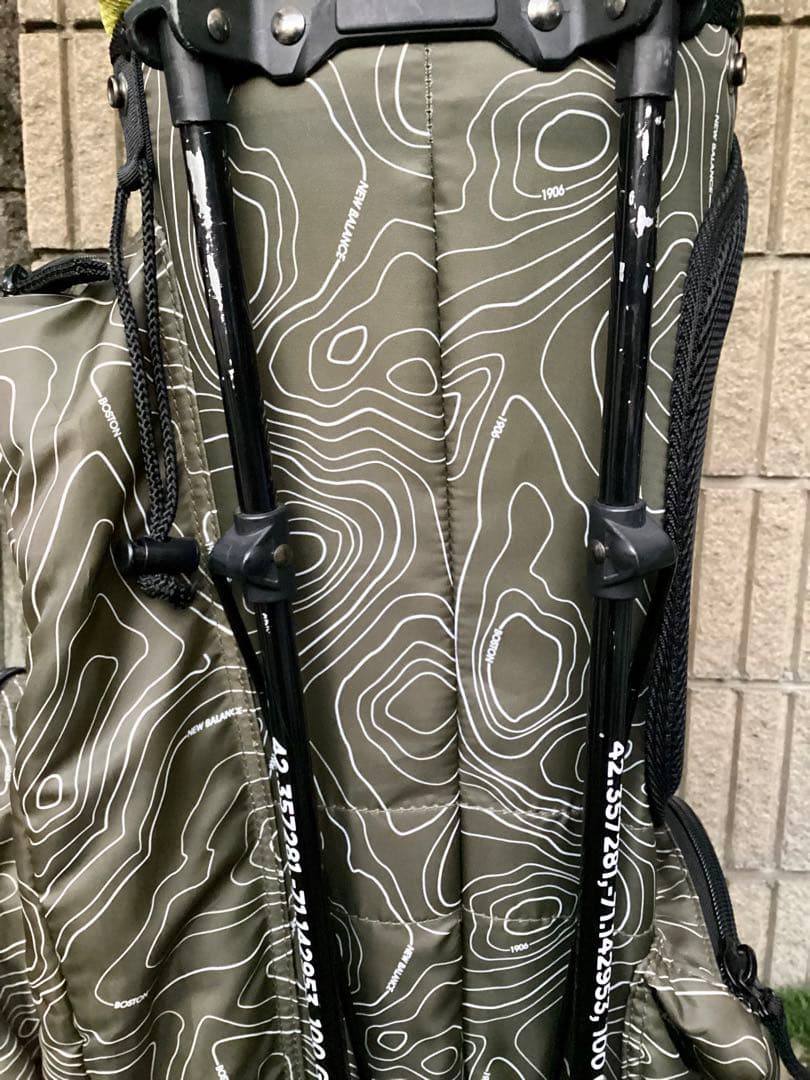 y*0様 ニューバランス等高線プリントアルミフレームスタンドキャディバッグ