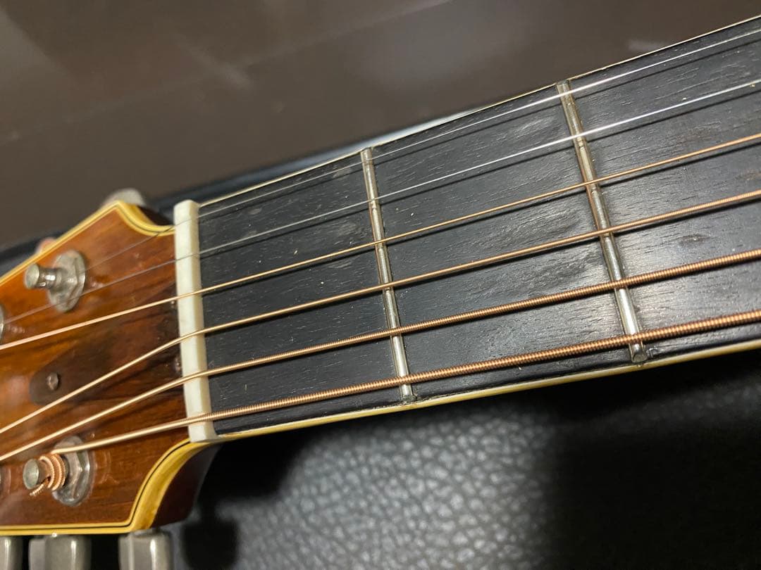 アコースティックギター　yamaha