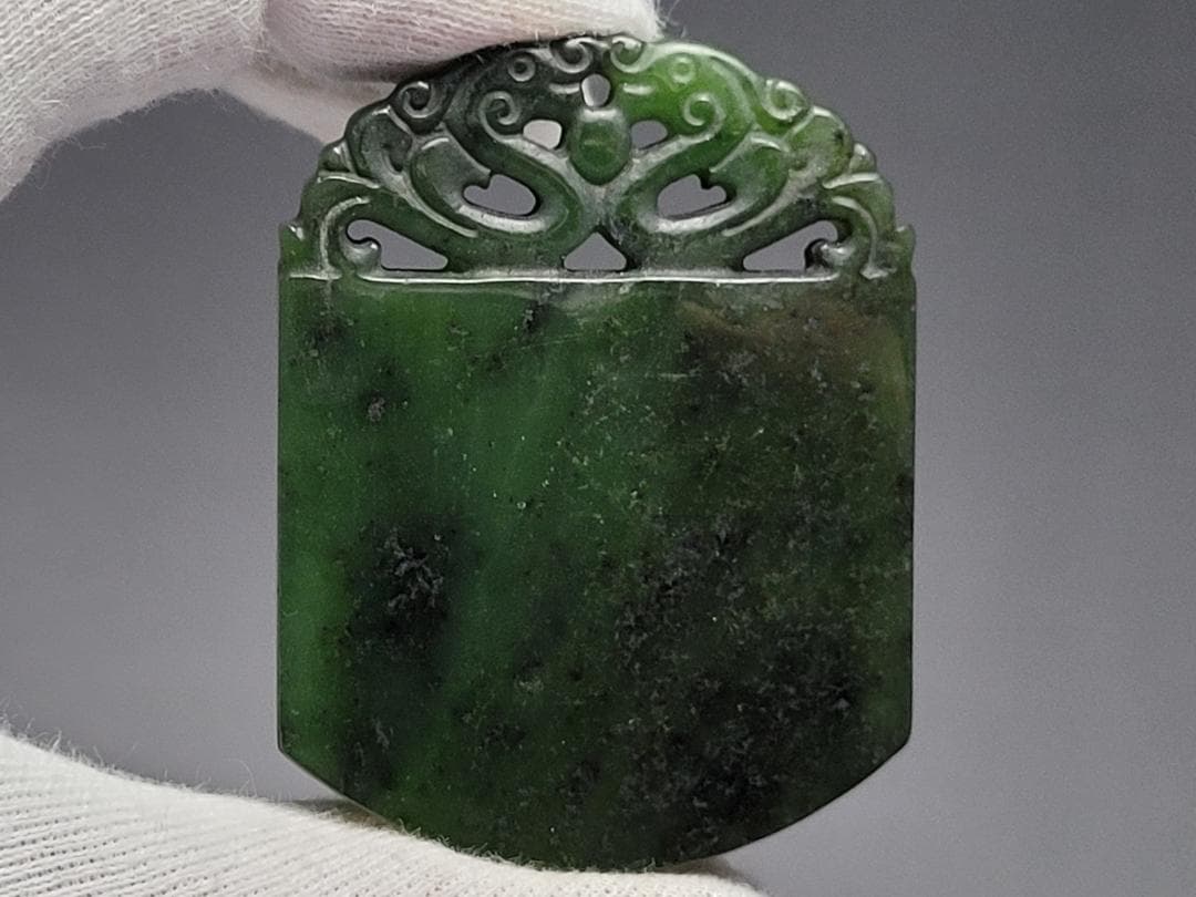 天然玉製 陽刻神獣紋 吉祥紋 玉装飾品 時代唐物 幅約5.4cm