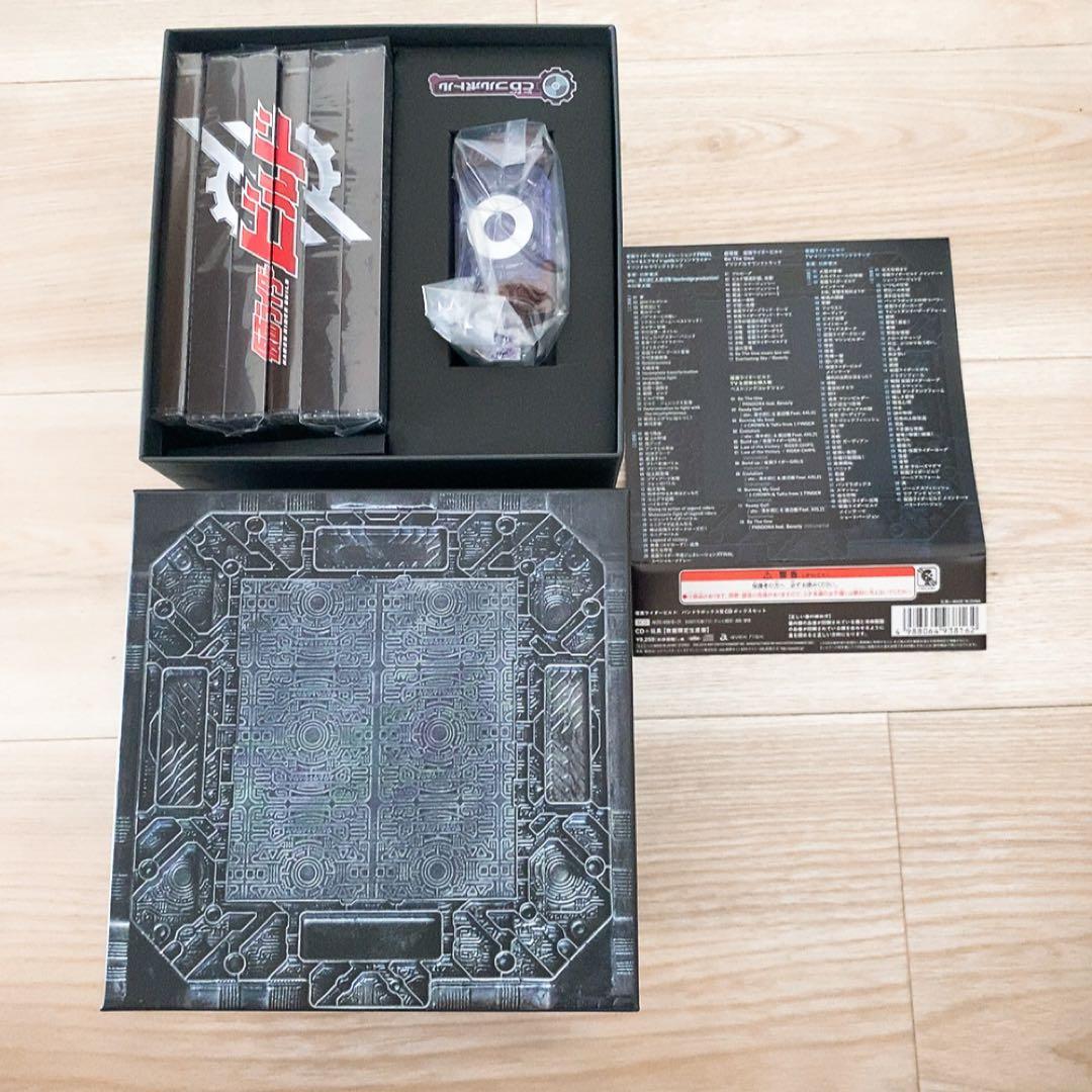 仮面ライダービルド　パンドラボックス型CDBOX (CD6枚組+玩具付)