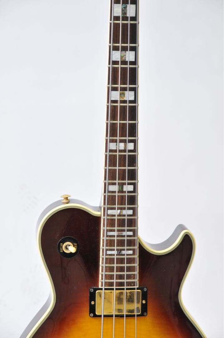 エレキベース サンバースト レスポールスタイル