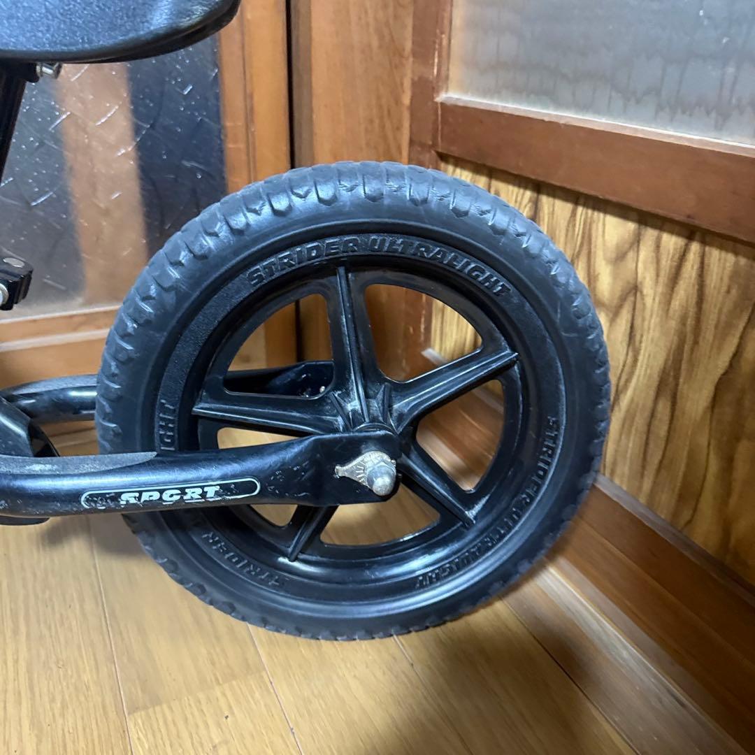 【極美品】ストライダー STRIDER スポーツモデル 12インチ 黒