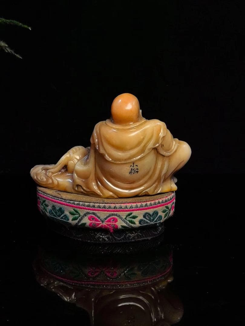 中国古美術・伏虎羅漢・寿山石極品二色田黄の印鑑・文房具・置物・賞物・風水開運・書