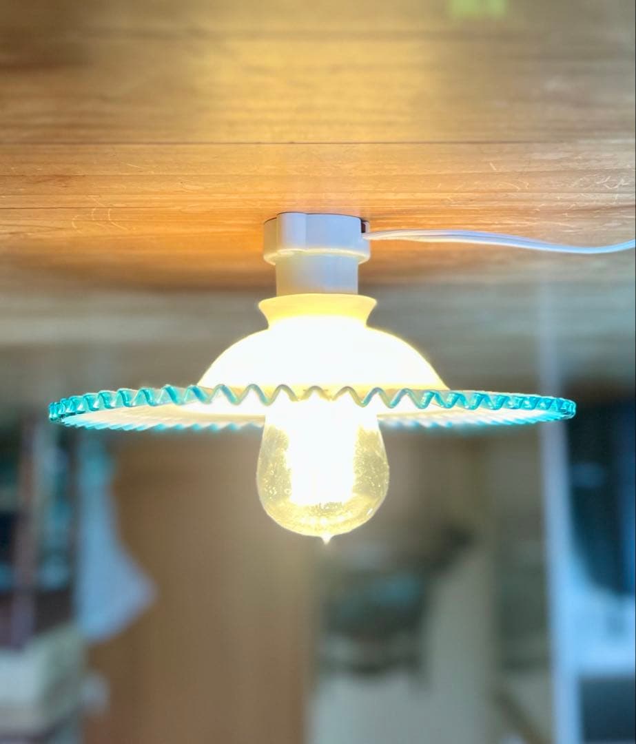 大正ロマン　青縁ギザ波　電笠　シェード　和ガラス　アンティーク　古道具　洋館