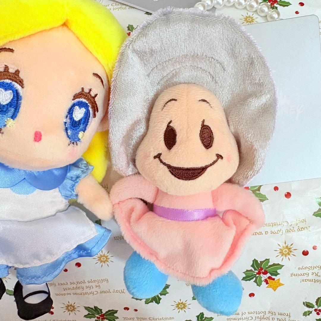 不思議の国のアリス　ぬいぐるみキーチェーン　アリス&ヤングオイスター　tiny