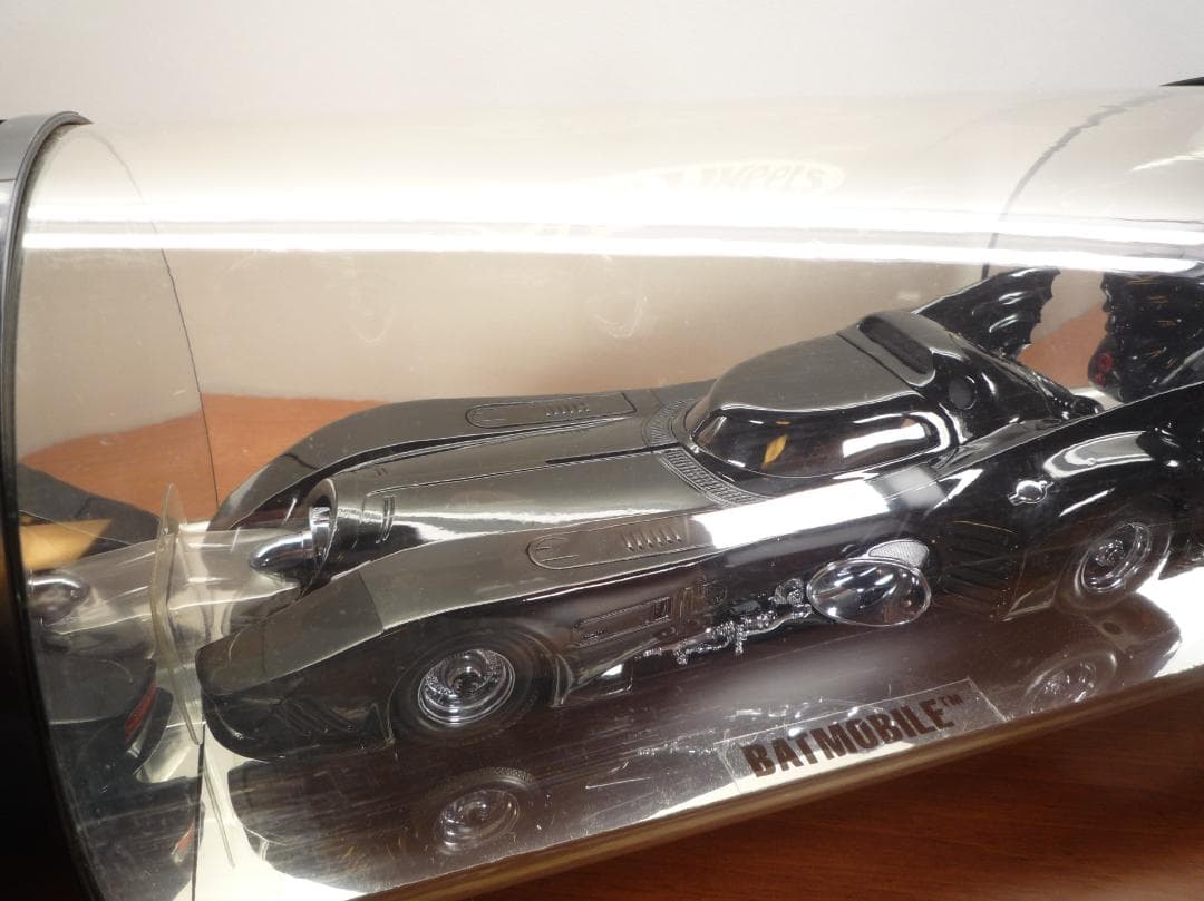 HOT WHEELS バットマン バットモービルH2755 1/18 スケール