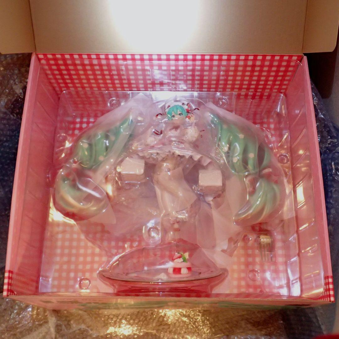 初音ミク 15th Anniversary ver. 1/7スケール フィギュア