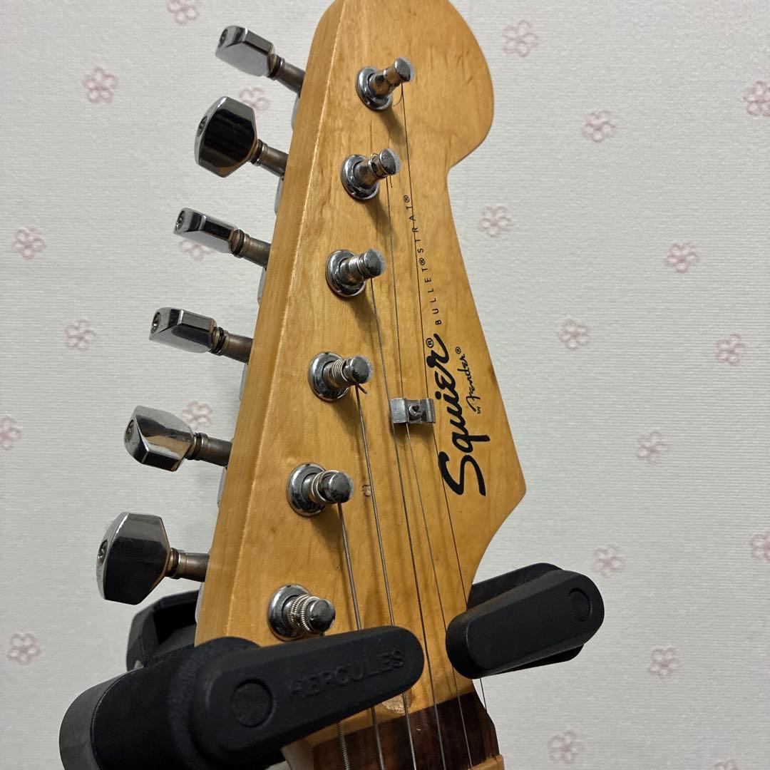 【ソフトケース付き】squier BULLET ストラトキャスター　バレット　白