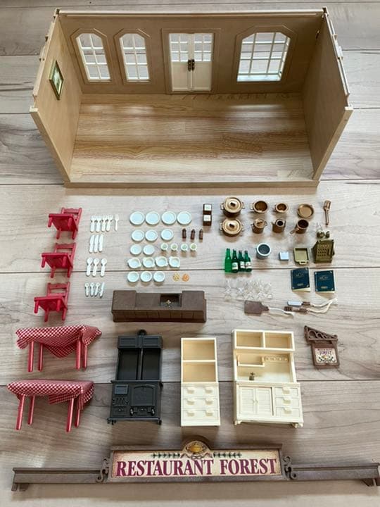 値下げ‼️シルバニアファミリーまとめて‼️初期レア森のレストラン&あかりの灯るお家